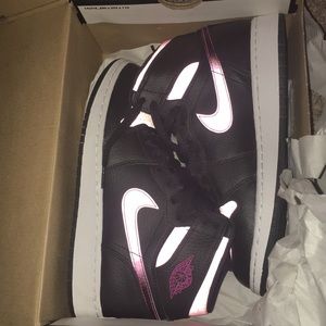 Limited addition chrome pink air Jordan 1